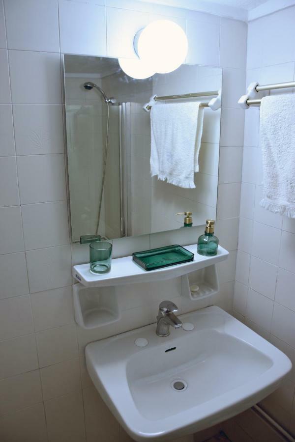 Elegant Coral Apartment Athene Buitenkant foto